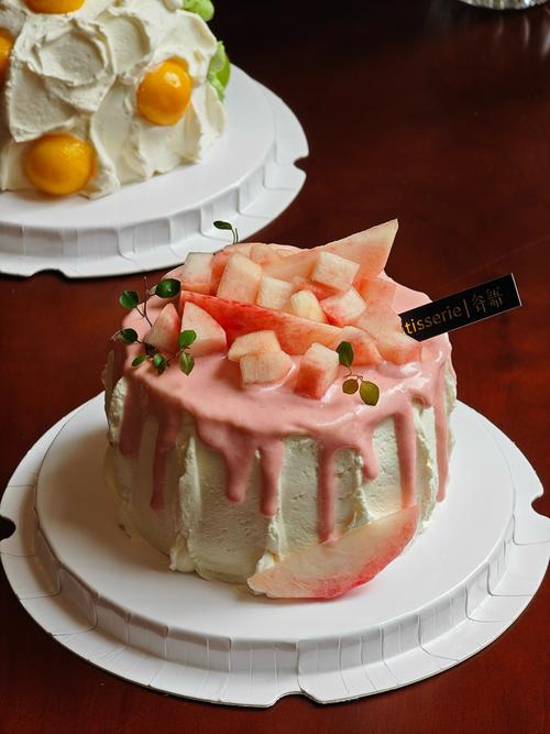 生日蛋糕和普通蛋糕最大的区别在什么地方? 生日蛋糕和普通蛋糕最大的区别在什么地方?