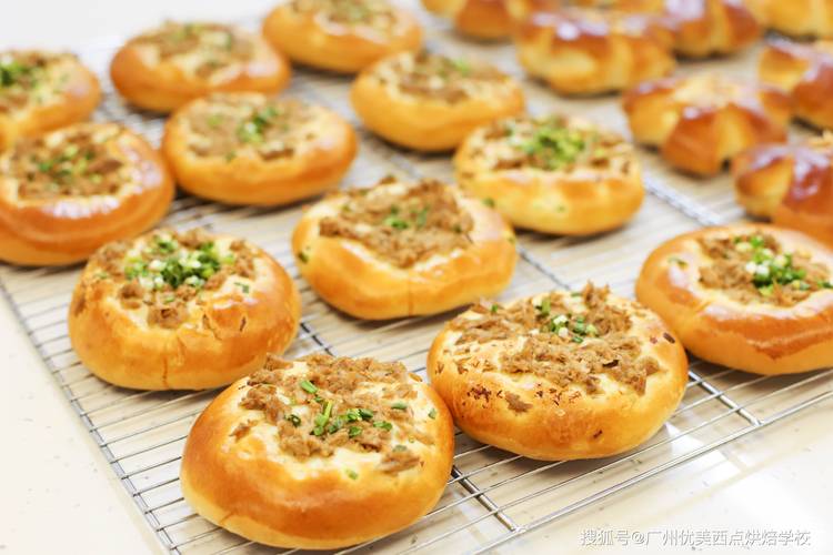 有哪些在家就可以做又好上手的西点推荐? 有哪些在家就可以做又好上手的西点推荐?