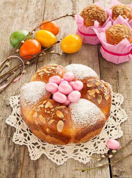 学甜点师到哪里去学最好 甜品师培训学校有哪些