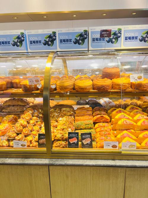 面包店的原材料及包装蛋糕店每月消耗原料